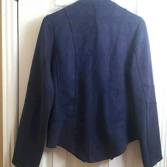 Jacket - Picture 2 of 3